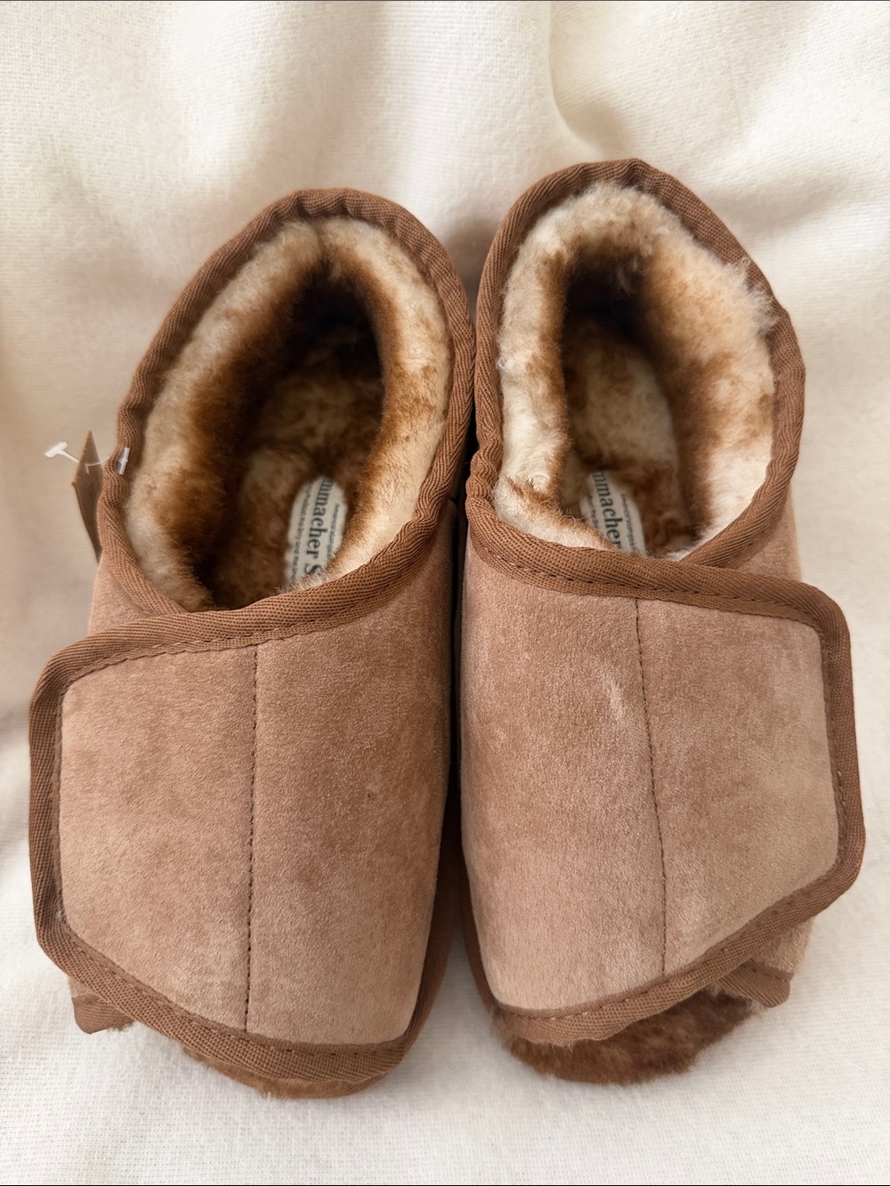 NWT Hammacher Schlemmer Slippers